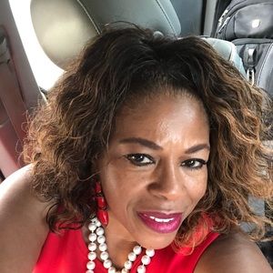 Meet your Posher, Delores